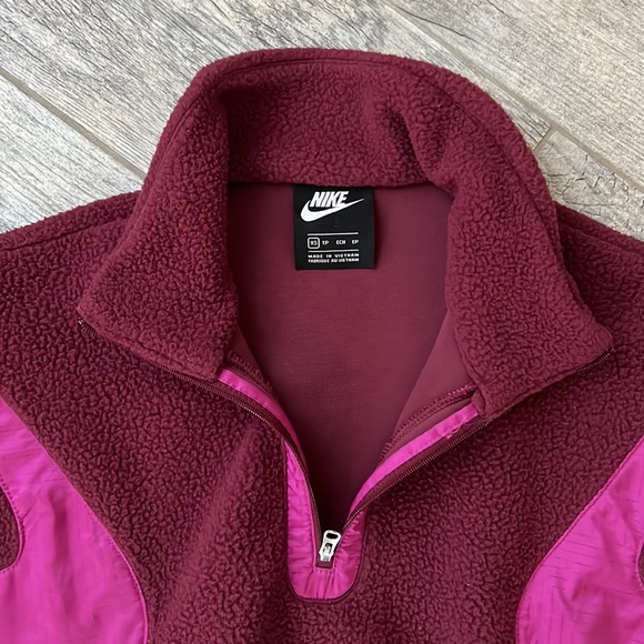 Nike maroon quarter zip fleece pullover - Picture 2 of 3